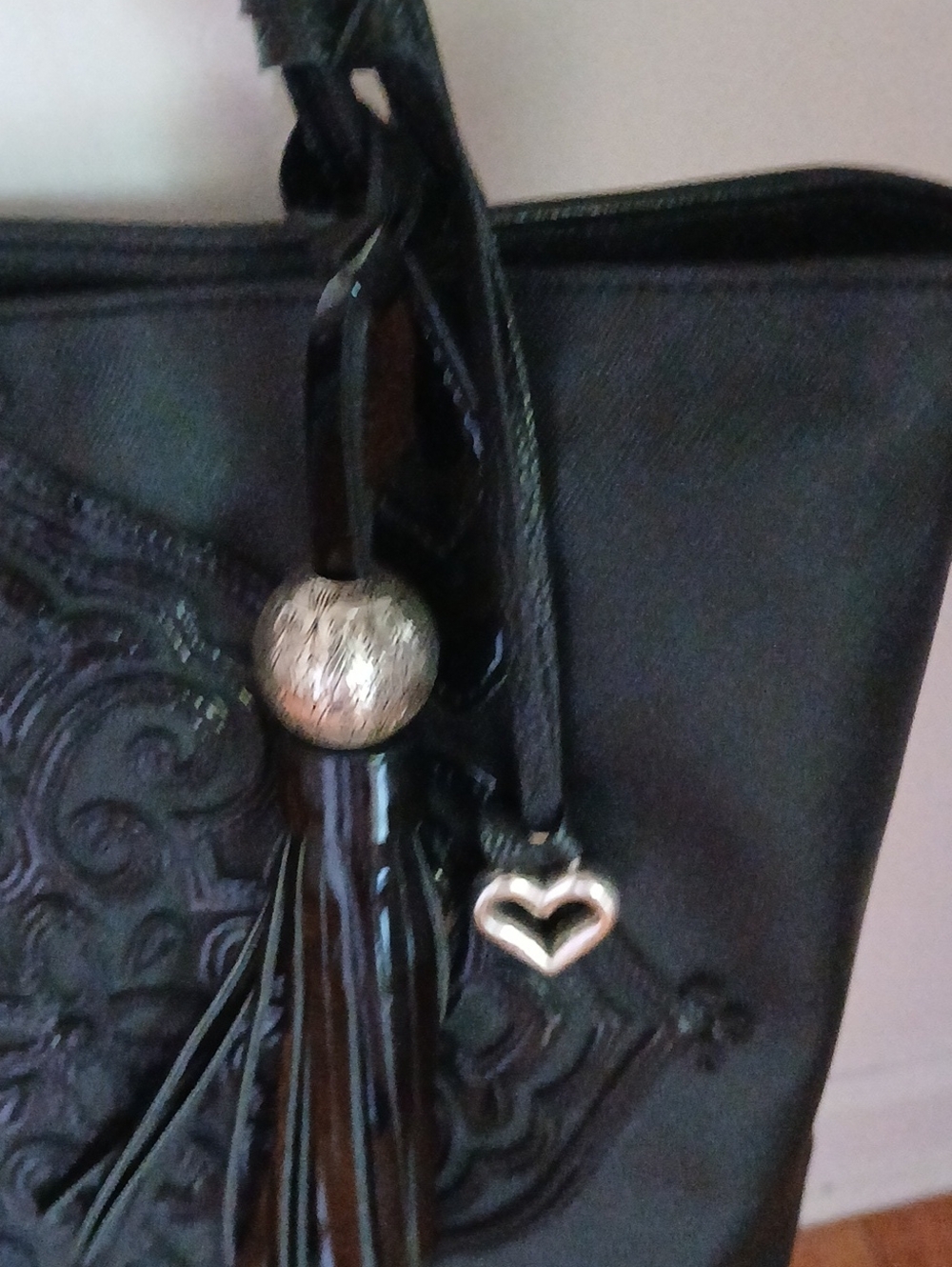 Brighton Casablanca Starla Tote in Black ■ Front Medallion and Tassel F634805 - Picture 5 of 13